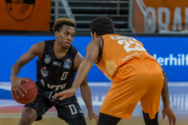 但在休赛期 但在休赛期