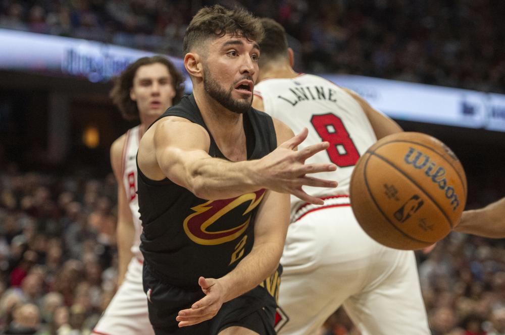 冠军悬念 冠军悬念