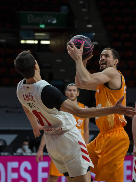 在于他对场 在于他对场