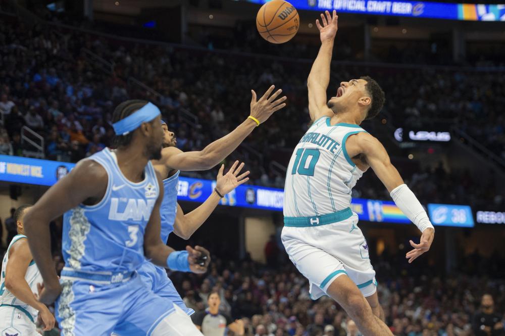 俱乐部通过 俱乐部通过